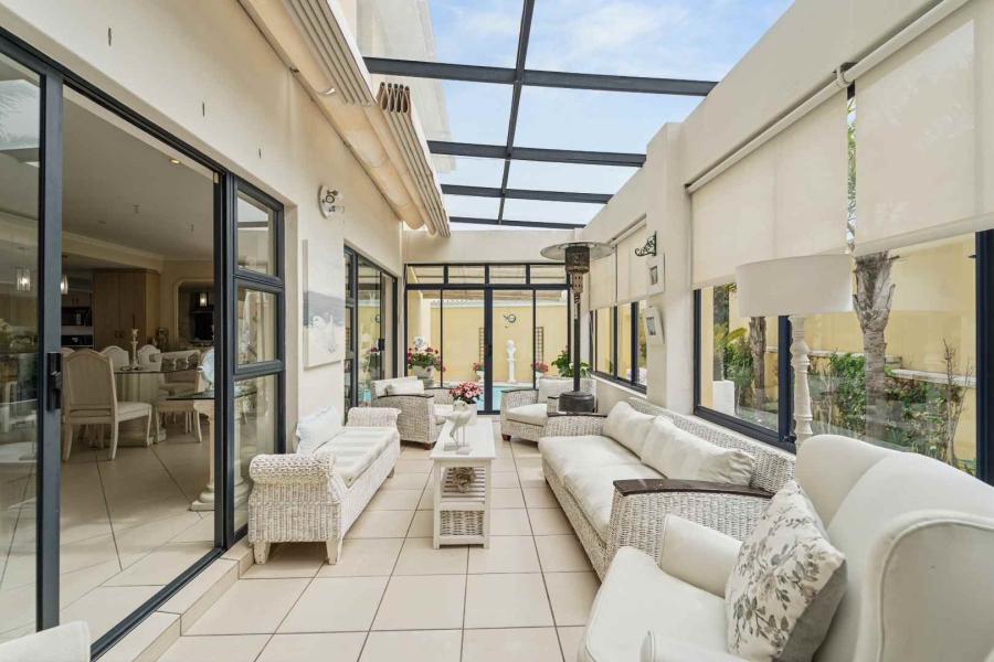 4 Bedroom Property for Sale in Sunset Links Western Cape